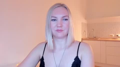 Snapshot of rock__baby chatting on 12.24.24 rock__baby online show from 12.24.24