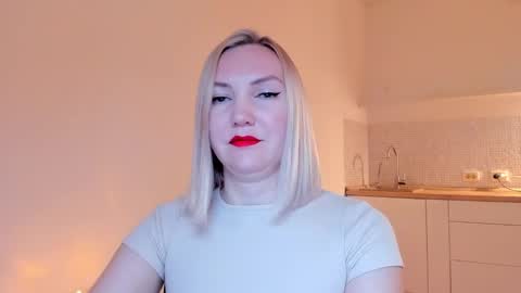 Snapshot of rock__baby chatting on 12.27.24 rock__baby online show from 12.27.24