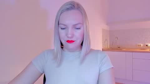 Snapshot of rock__baby chatting on 01.17.25 rock__baby online show from 01.17.25