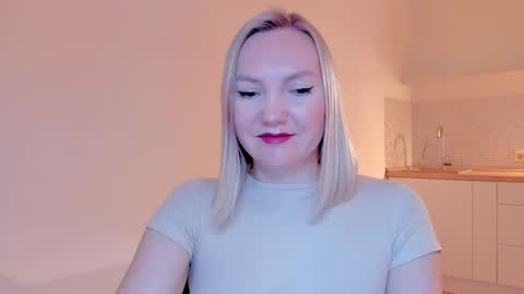 Snapshot of rock__baby chatting on 01.25.25 rock__baby online show from 01.25.25