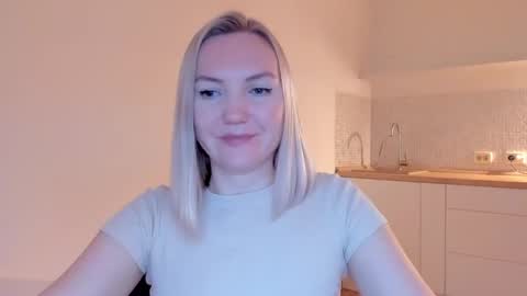 Snapshot of rock__baby chatting on 02.18.25 rock__baby online show from 02.18.25