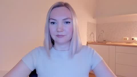 Snapshot of rock__baby chatting on 02.19.25 rock__baby online show from 02.19.25