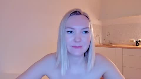 Snapshot of rock__baby chatting on 03.09.25 rock__baby online show from 03.09.25