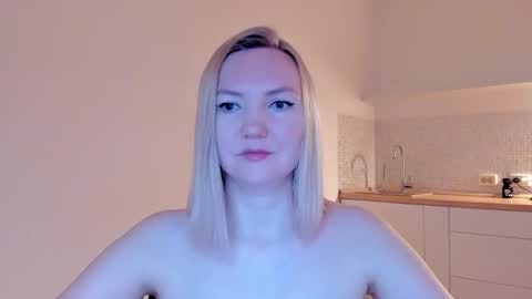 Snapshot of rock__baby chatting on 03.10.25 rock__baby online show from 03.10.25