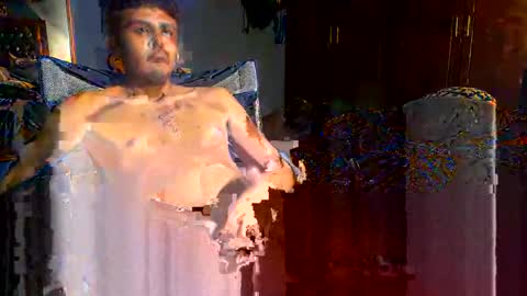 Snapshot of rockdrigo31 chatting on 12.18.25 rockdrigo31 online show from 12.18.25