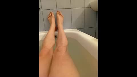 Snapshot of rodriguez81 chatting on 03.22.26 F online show from 03.22.26