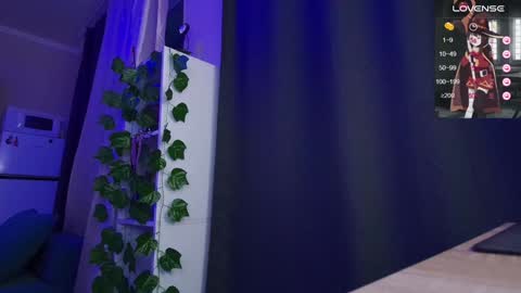 Snapshot of roffelsa chatting on 01.10.25 Jane online show from 01.10.25