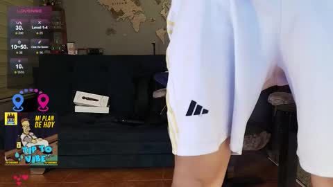 Snapshot of rogert_xx chatting on 02.25.26 Rogert online show from 02.25.26