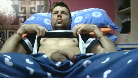 Snapshot of rogobeteilie chatting on 03.16.26 Banderas online show from 03.16.26