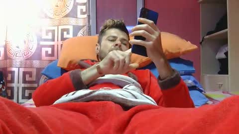 Snapshot of rogobeteilie chatting on 03.24.26 Banderas online show from 03.24.26