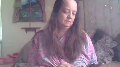 Snapshot of roisierios chatting on 04.27.26 Rosie Rios online show from 04.27.26