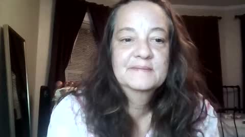 Snapshot of roisierios chatting on 06.06.26 Rosie Rios online show from 06.06.26