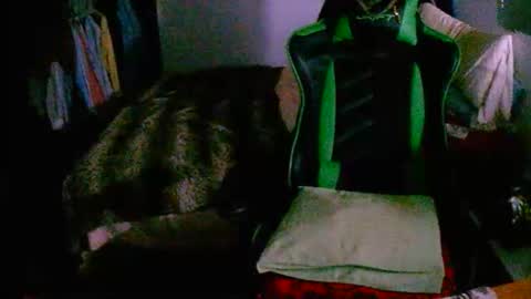 Snapshot of roketero93 chatting on 11.22.25 roktero 90 online show from 11.22.25