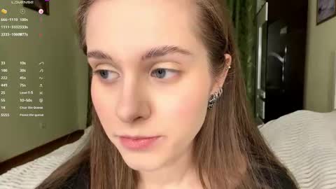 Snapshot of rolandaslatten chatting on 12.23.25 Mia online show from 12.23.25