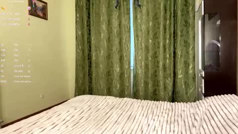 Snapshot of rolandaslatten chatting on 01.15.26 Mia online show from 01.15.26