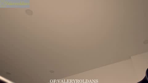 Snapshot of roldansvalery chatting on 02.19.25 Valery Roldans online show from 02.19.25