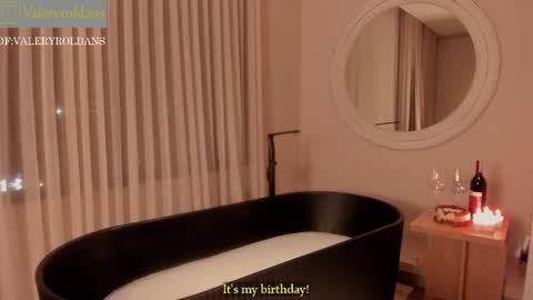 Valery Roldans online show from 02.10.26