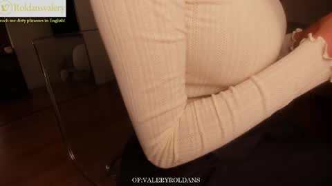 Snapshot of roldansvalery chatting on 04.14.26 Valery Roldans online show from 04.14.26