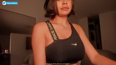 Snapshot of roldansvalery chatting on 05.14.26 Valery Roldans online show from 05.14.26