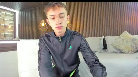 twink juli online show from 02.24.25