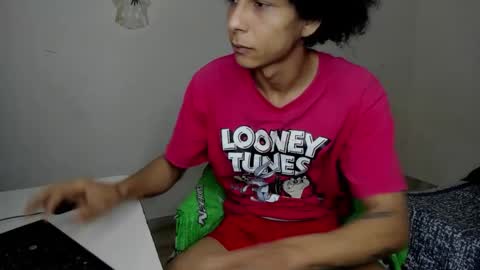 Snapshot of rolling_05 chatting on 11.23.25 rolling_05 online show from 11.23.25