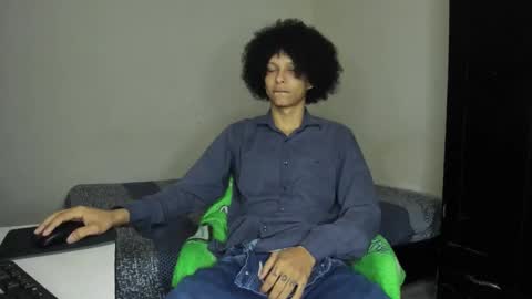 Snapshot of rolling_05 chatting on 02.02.26 rolling_05 online show from 02.02.26