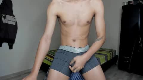 rolling_05 online show from 03.10.26