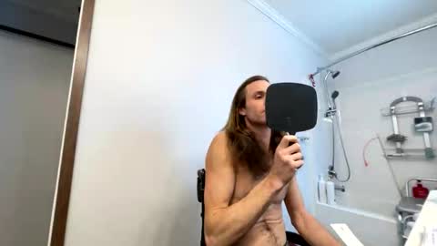 Snapshot of rollinintheweeds chatting on 01.10.26 Rollinintheweeds online show from 01.10.26