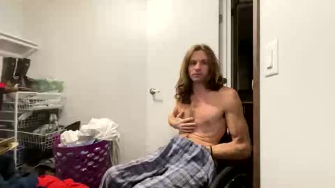 Snapshot of rollinintheweeds chatting on 01.12.26 Rollinintheweeds online show from 01.12.26