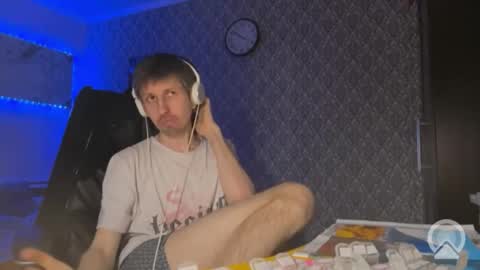 Snapshot of roma305991 chatting on 02.25.26 roma305991 online show from 02.25.26