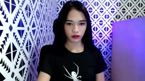 Snapshot of romanticslutxxx chatting on 02.11.25 empress online show from 02.11.25