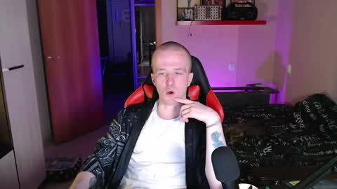 Snapshot of romantobizin chatting on 03.16.26 Roman online show from 03.16.26