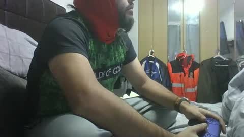 romeoisnotperfectbuthetries online show from 01.18.25