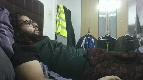 romeoisnotperfectbuthetries online show from 02.03.25