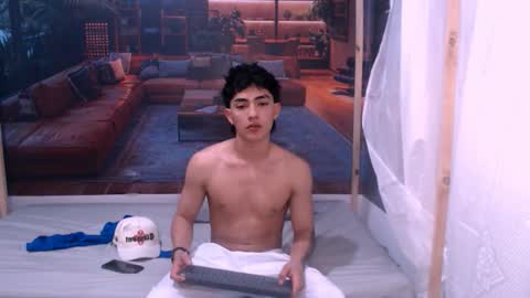 Snapshot of romeomillerr chatting on 10.08.25 Romeo online show from 10.08.25