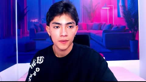 Snapshot of romeomillerr chatting on 10.15.25 Romeo online show from 10.15.25