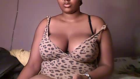 Romina 26 online show from 06.22.26