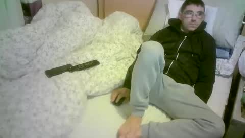 Snapshot of romson998181 chatting on 11.23.25 romson998181 online show from 11.23.25