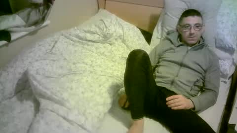 Snapshot of romson998181 chatting on 02.15.26 romson998181 online show from 02.15.26