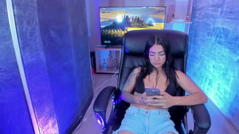 Romy Vega online show from 12.04.24