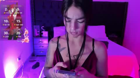 Romy Vega online show from 12.10.24