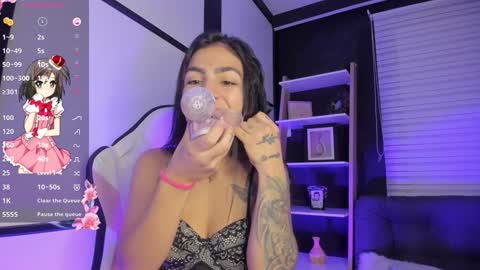 Romy Vega online show from 01.11.25