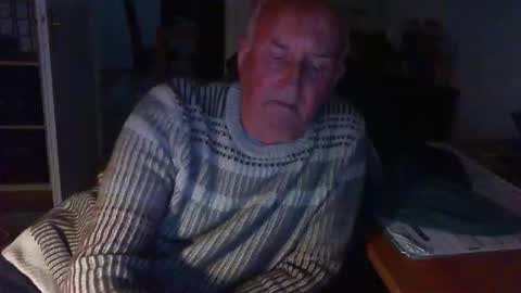 Snapshot of ron70zig chatting on 10.20.25 ron70zig online show from 10.20.25