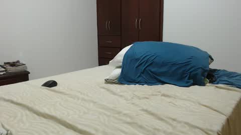 Snapshot of ronadeivid39 chatting on 11.22.25 online show from 11.22.25