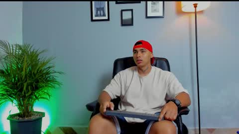 Snapshot of ronnie_canford chatting on 02.23.26 RonnieCanford online show from 02.23.26