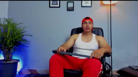 Snapshot of ronnie_canford chatting on 02.27.26 RonnieCanford online show from 02.27.26