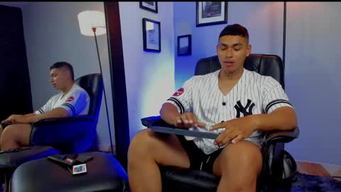 Snapshot of ronnie_canford chatting on 03.31.26 RonnieCanford online show from 03.31.26