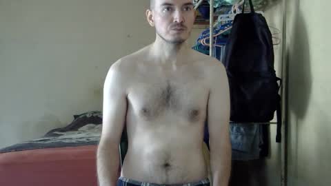 Snapshot of ronniemaster chatting on 10.03.25 ronniemaster online show from 10.03.25