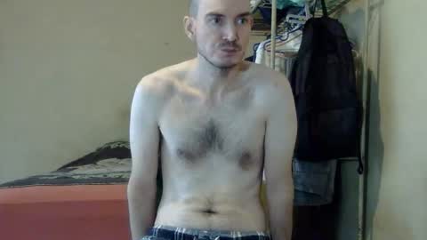 Snapshot of ronniemaster chatting on 10.29.25 ronniemaster online show from 10.29.25