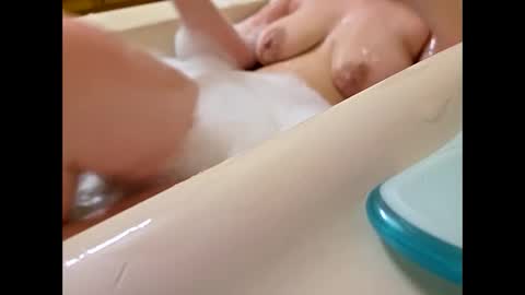 Snapshot of roozzzof chatting on 02.10.26 rooz online show from 02.10.26